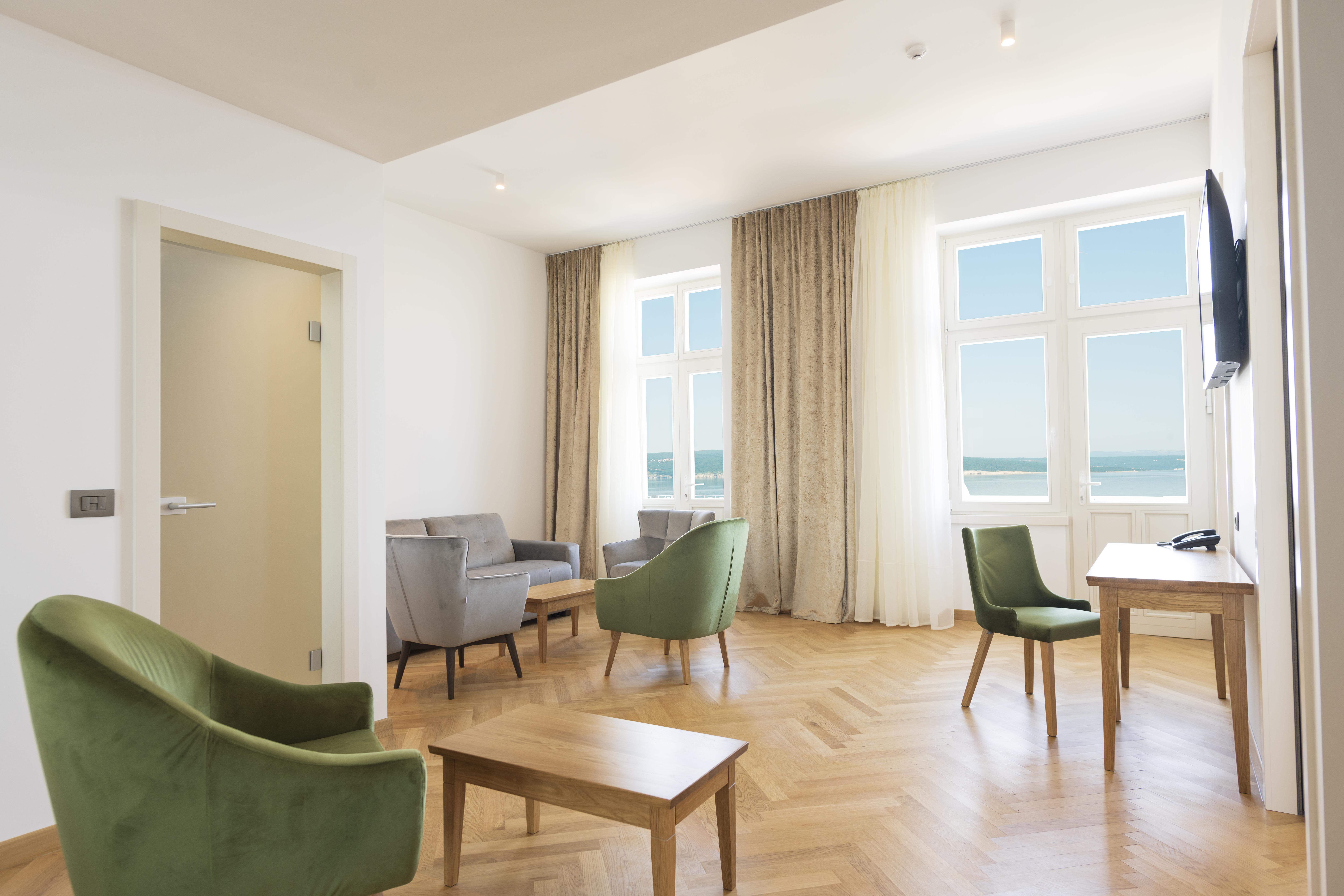 Hotel Miramare Цриквеница Экстерьер фото Suite