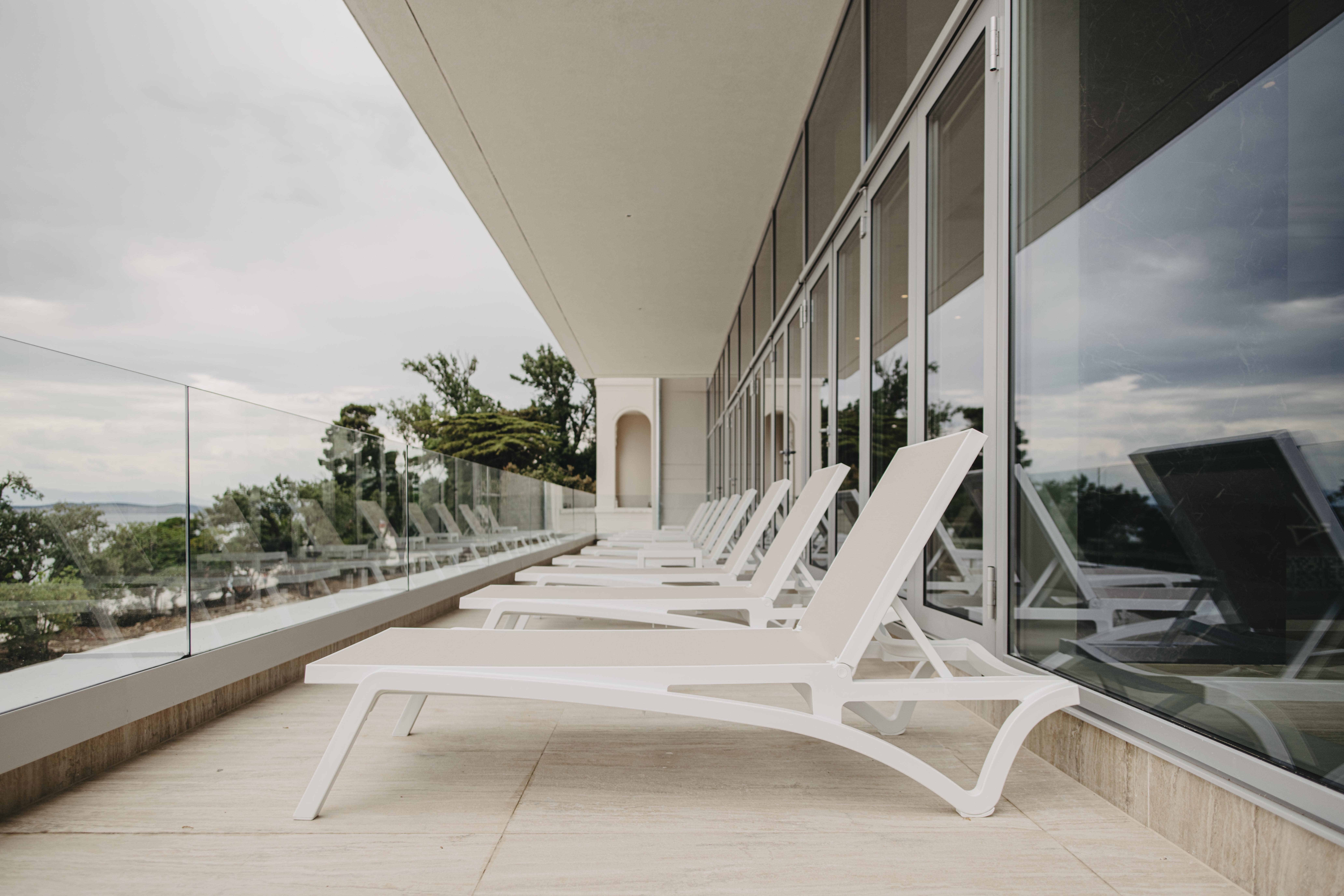 Hotel Miramare Цриквеница Экстерьер фото The Terrace